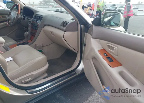 2000 Lexus Es 300 z USA, uszkodzony, nr VIN JT8BF28G2Y0270068